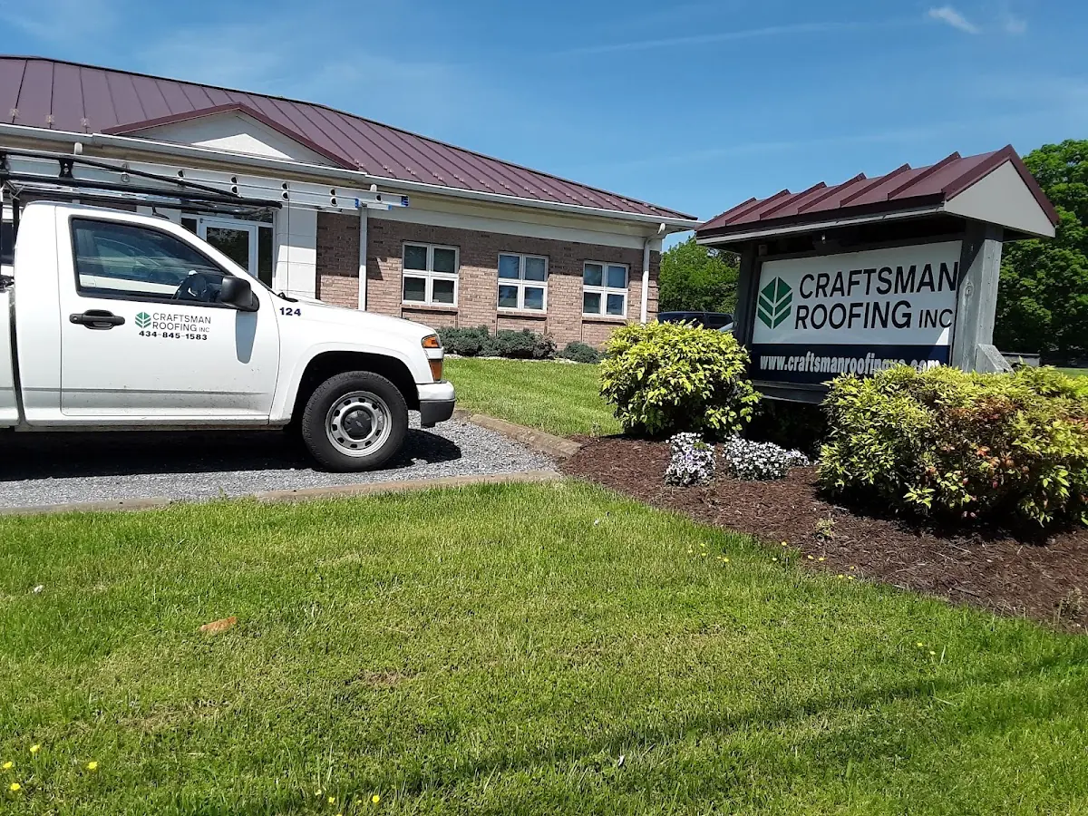 Quality Ice Dam Removal by experienced craftsmen in Sayre Woods